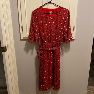 Anne Klein dress with ruffled 3/4 sleeves, size L